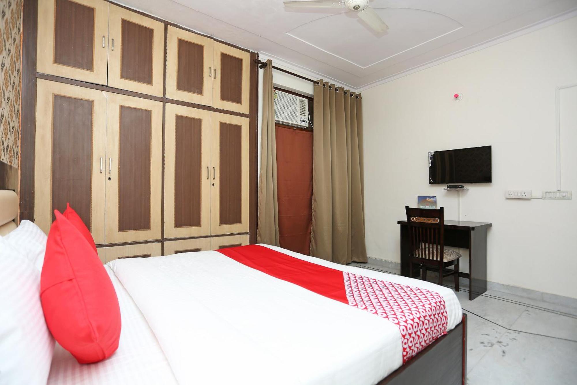 โอโย 15738 โฮเต็ล ออว์ซัม วิลลา Hotel คูร์เคาน์ ภายนอก รูปภาพ
