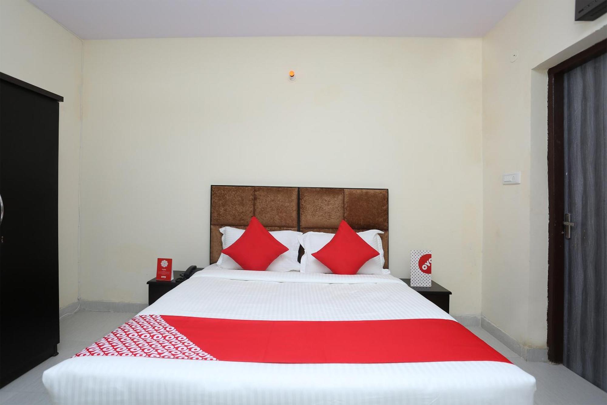โอโย 15738 โฮเต็ล ออว์ซัม วิลลา Hotel คูร์เคาน์ ภายนอก รูปภาพ