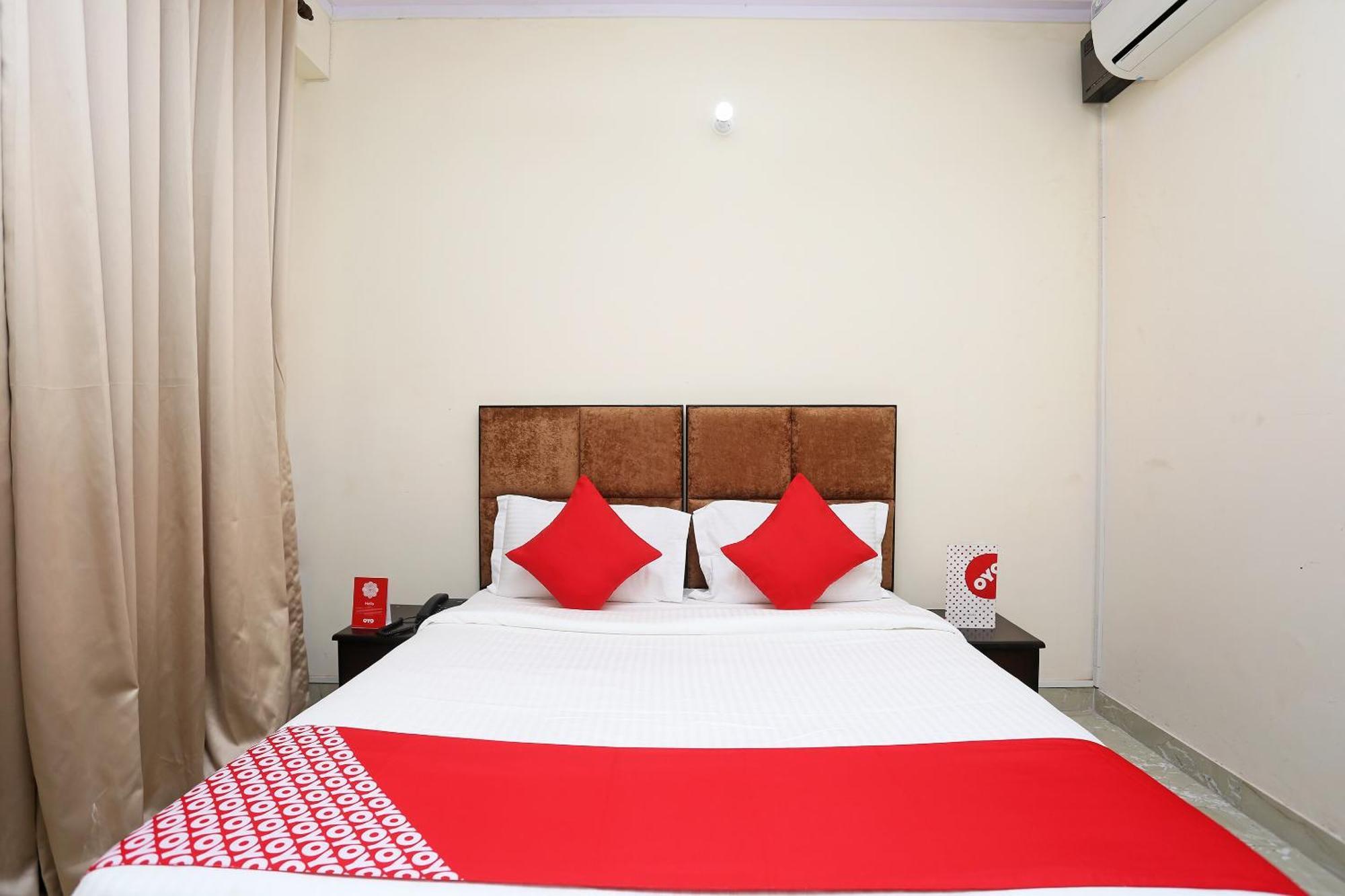 โอโย 15738 โฮเต็ล ออว์ซัม วิลลา Hotel คูร์เคาน์ ภายนอก รูปภาพ